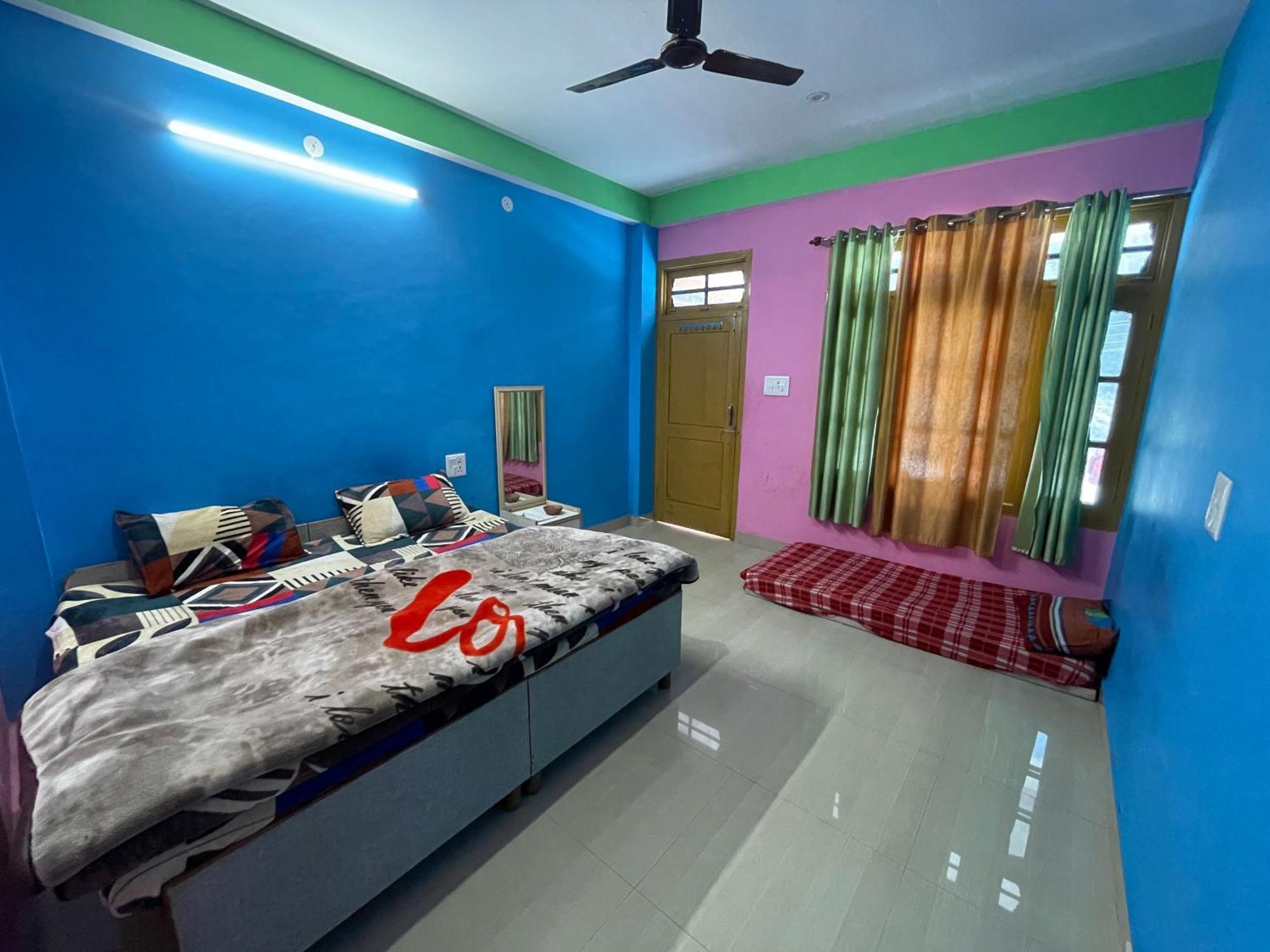 Chojh Inn Guest House Kasol Exterior photo